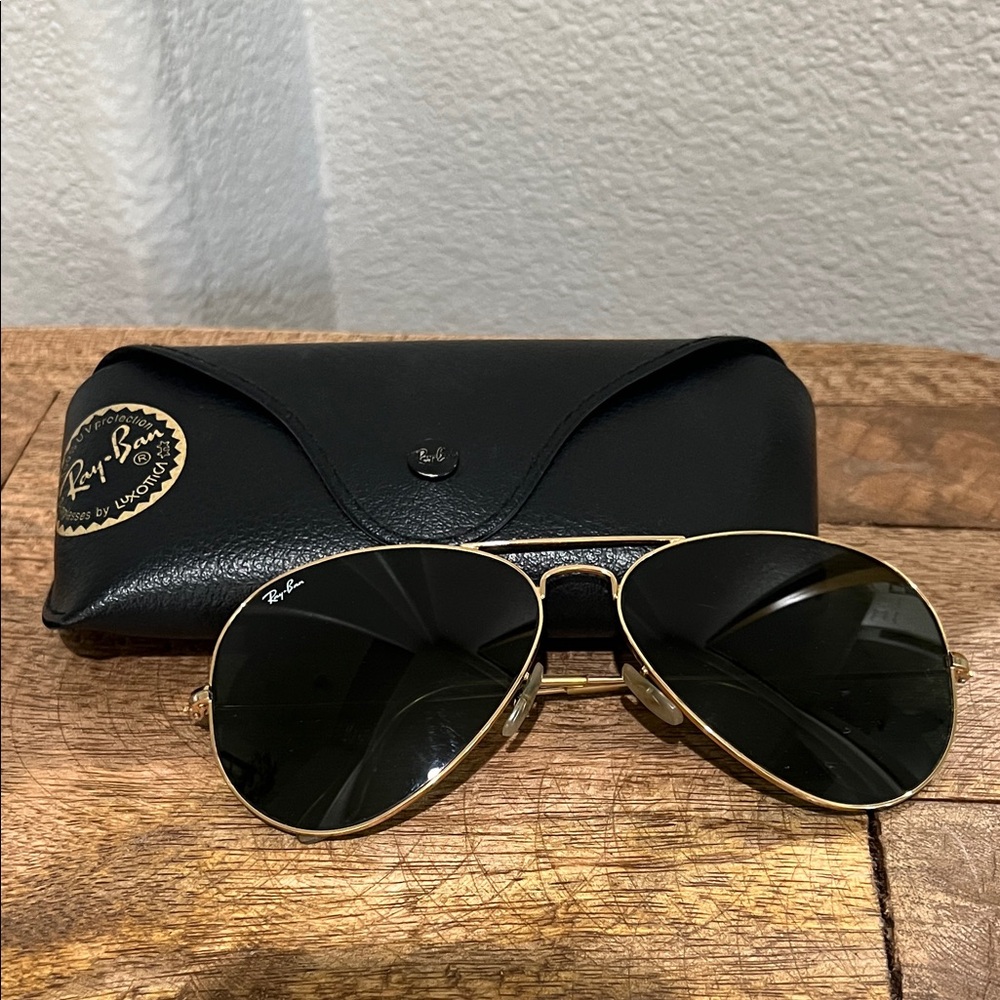 Ray-Ban Classic Aviators
